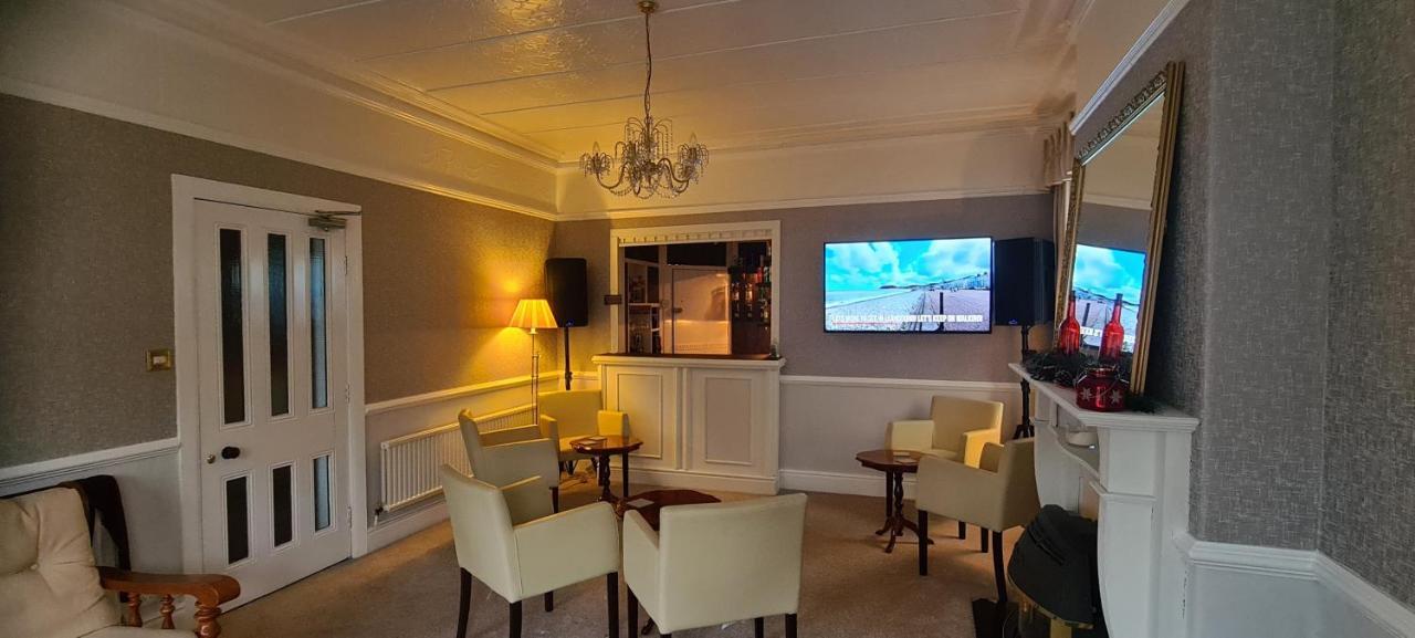 Sunnycroft Private Hotel Llandudno Dış mekan fotoğraf