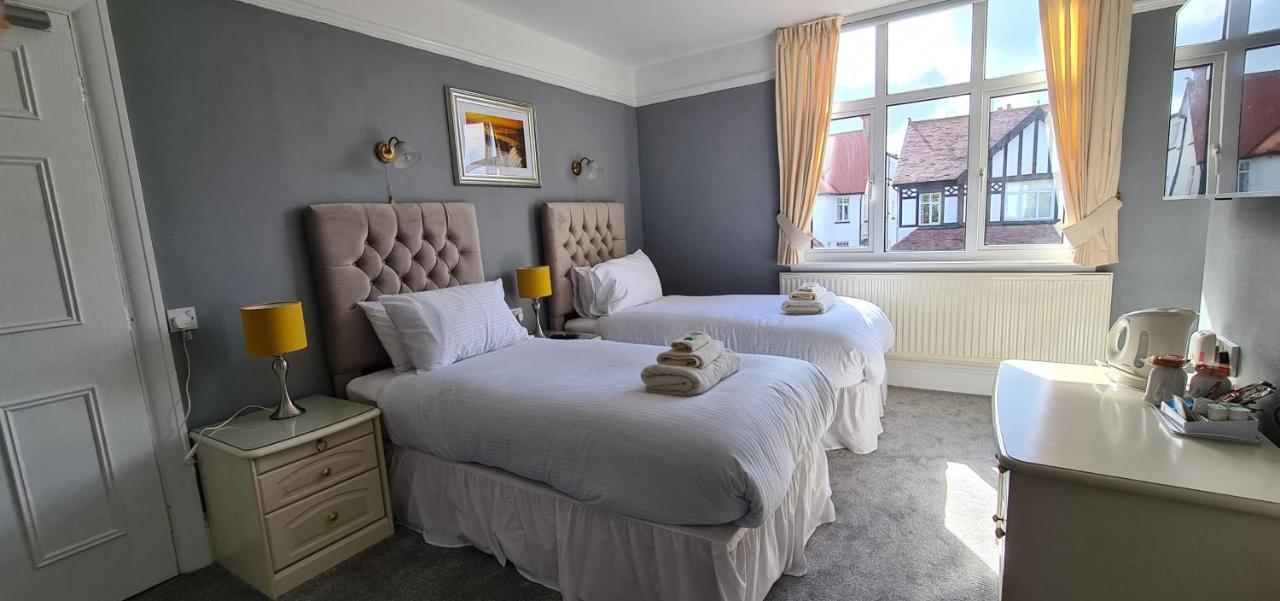 Sunnycroft Private Hotel Llandudno Dış mekan fotoğraf