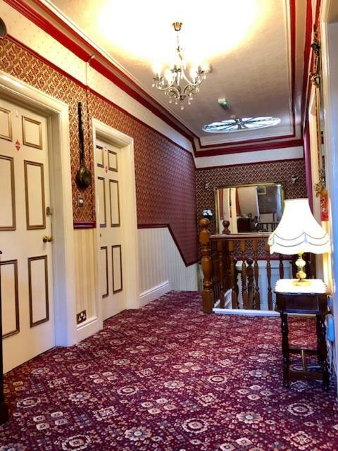 Sunnycroft Private Hotel Llandudno Dış mekan fotoğraf